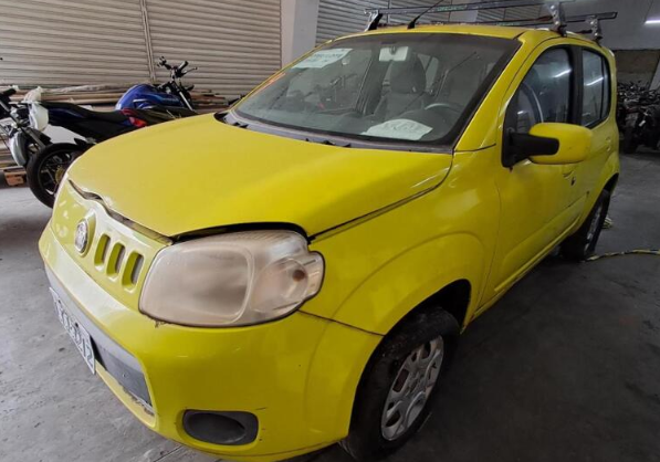 UNO VIVACE 1.0 AMARELO